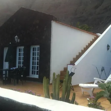 Seafront Apartment Las Puntas
